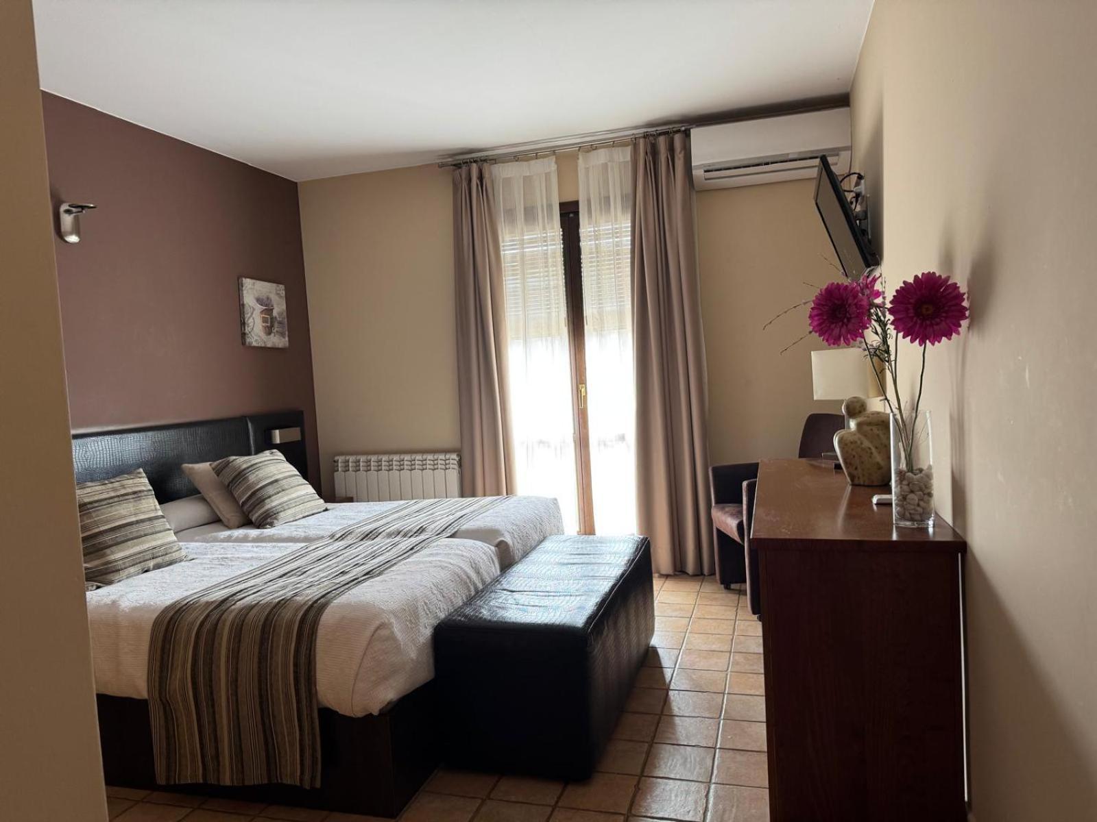 Las Almunias Hotel Guara Inluka חדר תמונה
