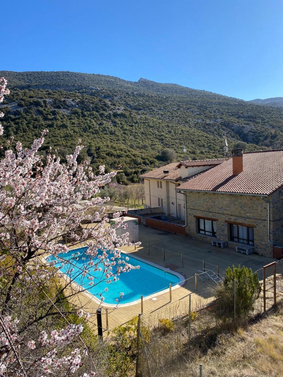 Las Almunias Hotel Guara Inluka מראה חיצוני תמונה